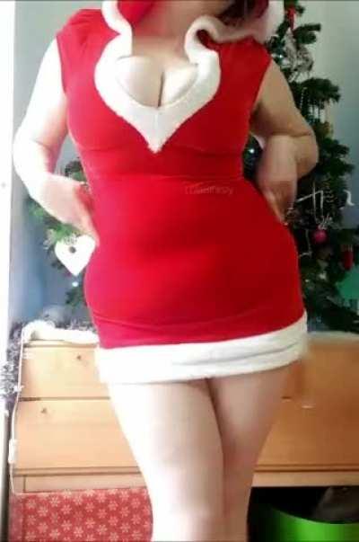 mama christmas got curves