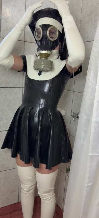 Gas Mask in latex nun