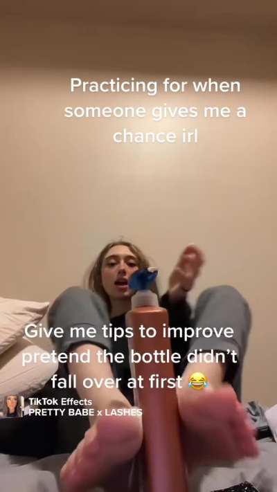 Very first footjob attempt in her life caught on camera give her tips to improve guys 