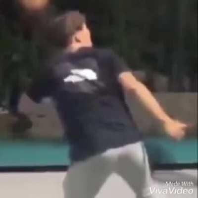 When you're listening to U4K and fly comes on