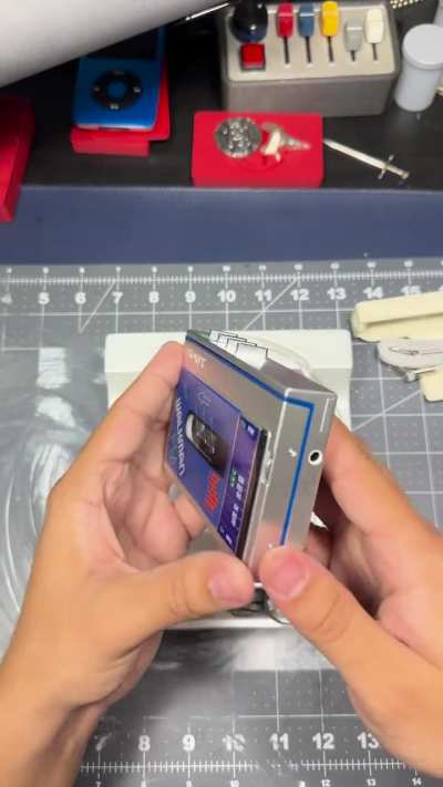 Walkman WM-F20 unboxing