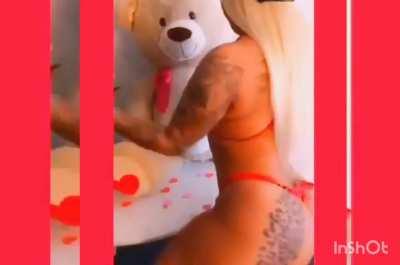 🇨🇦 edition (@therealcelinabanks1)