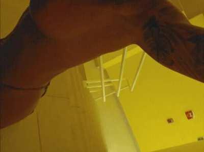 Traveling hotwife for 2 years now, sucking off reddit members so far in Las Vegas ,orlando ,San Diego and this guy in Mexico. I need to decide my next BJ stop