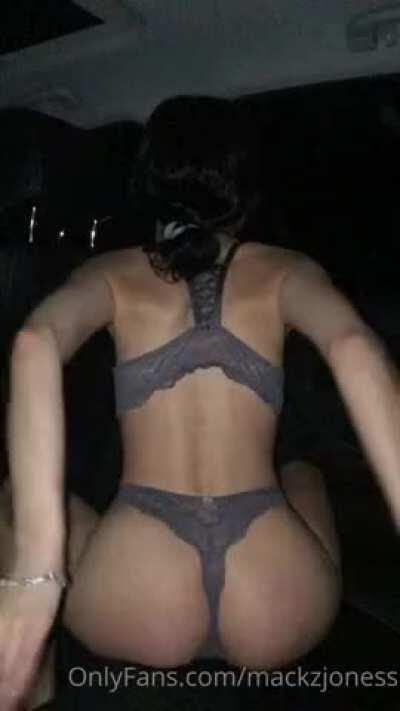 Spank! Spank!😍😍her 8gb stuff is given below 👇👇