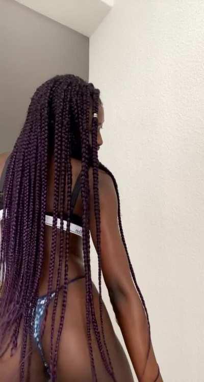 Im curious if any men would cum to my nudes, I hope it's at least someone 😇