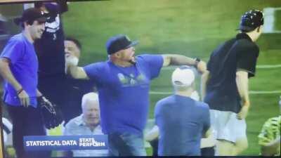 How the Mariners ended their broadcast last night