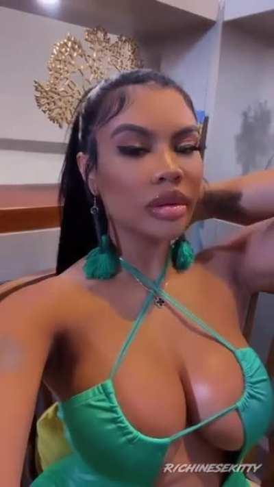 Mean Green Kitty Machine 🟢