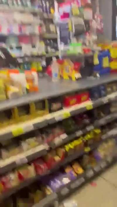 Barra Bravas hirieron de gravedad en el cuello a un Policía de la Ciudad