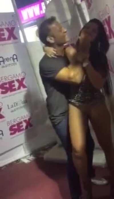 Horny Rocco Siffredi Groping Pornstar On A Porn Convention