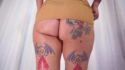 It's better when I wear no panties