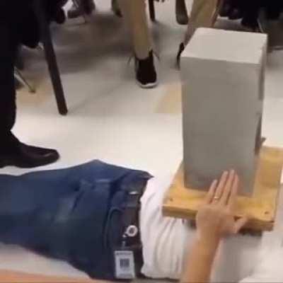 Manda a boa adm, música?