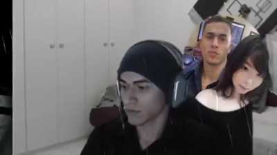 muca ainda sente falta dela