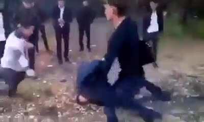 Very good left hook to the face