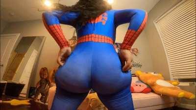 Did you know spider girl was this thick?
