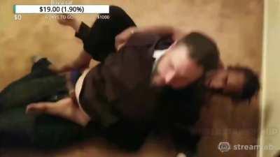 30W-41L-2D MMA fighter "Felony" Charles Bennett defends himself from IRL streamer