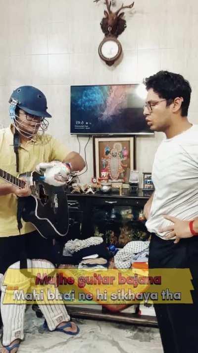 Mahi bhai knows everything 