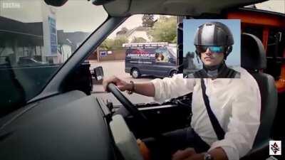 How I feel when I activate cloak in warthunder 2077