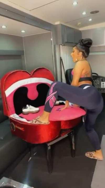 Sexy Ass Moaning to try and sell Trash Shoes