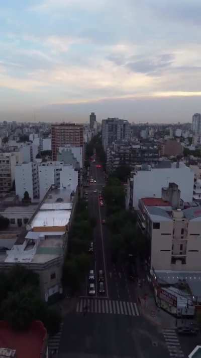 Federico Lacroze desde Av. Cabildo hasta el Cementerio de la Chacarita (CABA)