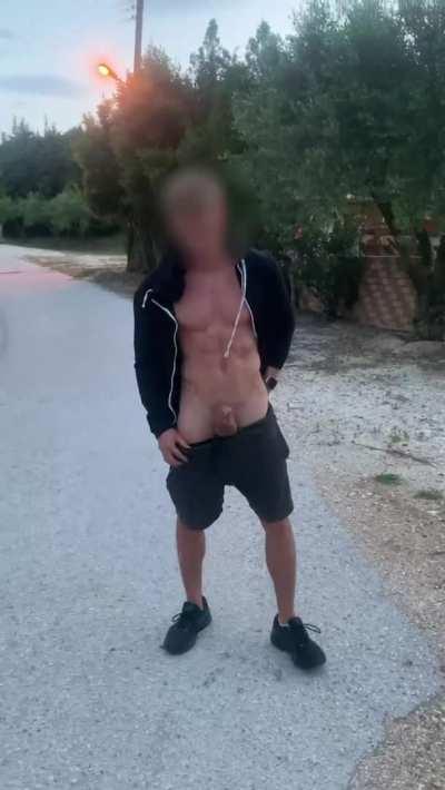 I was on a walk and got a bit too horny...