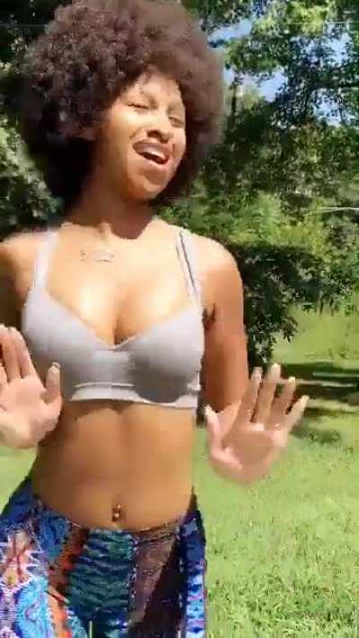 Outside dancing in legging