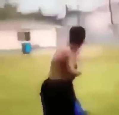 Sa naka shirt ako. Magaling umilag. Talagang di naabot yung suntok sa kanya.