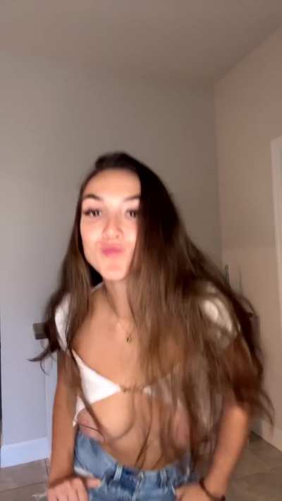 My cute little dance… and some more !