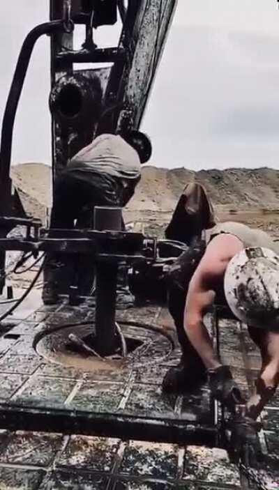 Oil well drilling looks absurdly dangerous