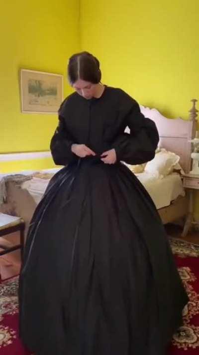 Викторианская Готика. Траурное платье, 1850 г.