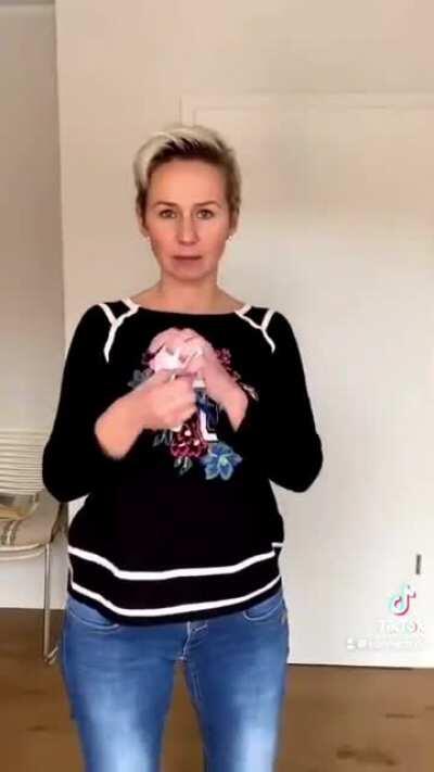 Liebe CDU-Politiker, solltet ihr nicht so langsam gelernt haben: Niemals mit einem weißen Blatt Papier fotografieren lassen!