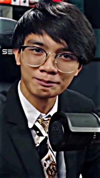 Paupvote po para makita ni kuya kris