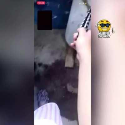 Las pibas en videollamada😴: hablan de sus sentimientos* / los pibes en videollamada😎: