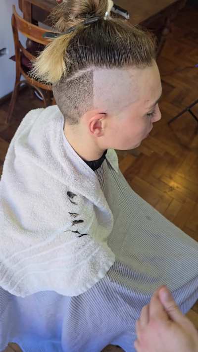 After the clipper, it's time for the razor. Full procedure available.