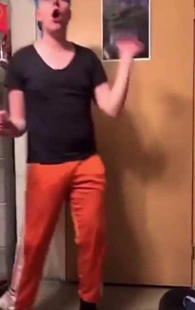 Halusin darrapäivän iloks jakaa teille tän Jodel-aikaisen legendan ✨