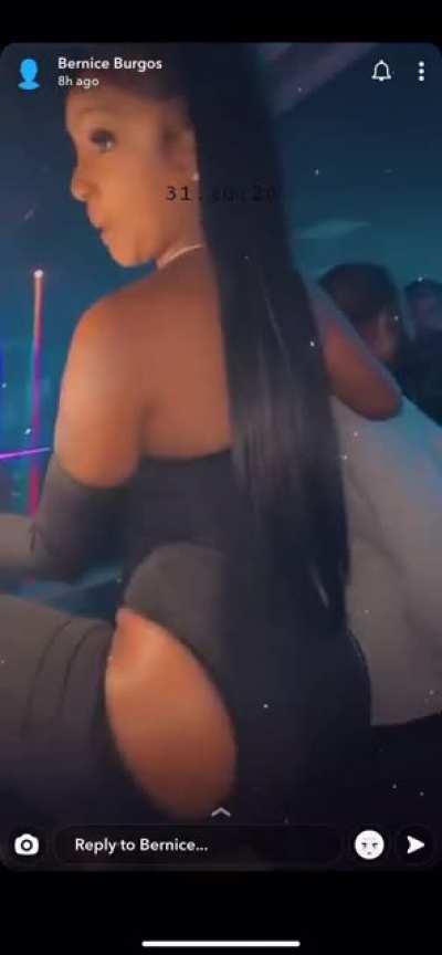 Cheek Jumpin🍑🤤