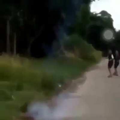 FeelsWeakMan a panela dele...