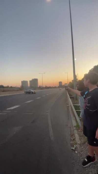 This Idiot was trying to show off and it went cinematically. Vitacura, Chile