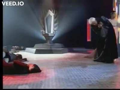 I challenge other LatAm countries to showcase a crazier telenovela scene than this one