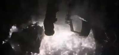 WCGW not releasing your bucket of angry aluminium properly.