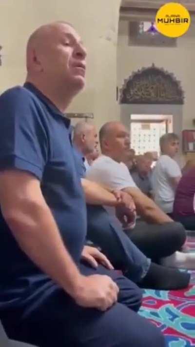 Turkish man mad because mosque imam doesn’t mention ataturk in the blessing