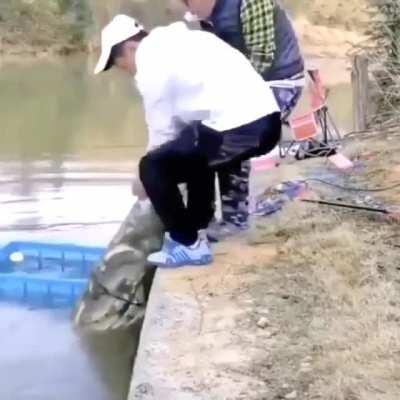 They got greedy and the net broke. A life lesson.