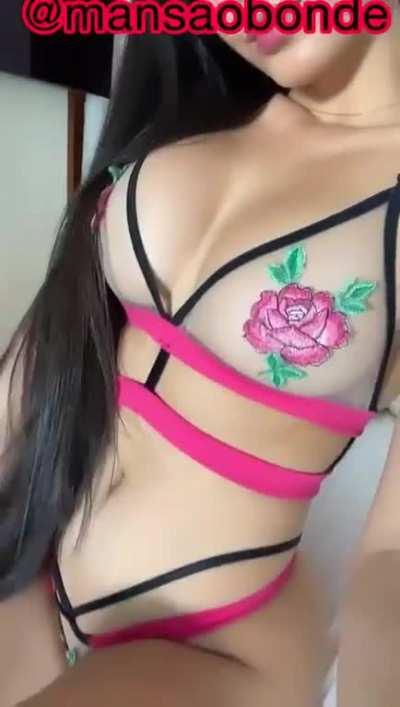 Juliana Bonde num vídeo básico 😜