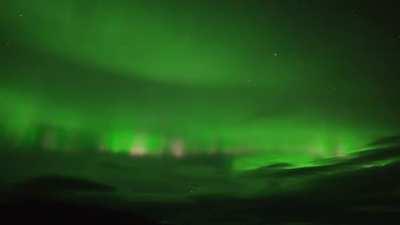 A video taken in 9/7 showing real time auroras with green and orange lights