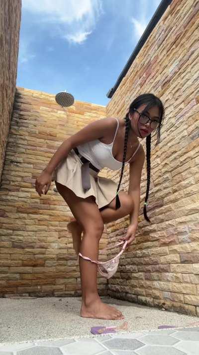 If I passed you these when I walked out, what would you think?