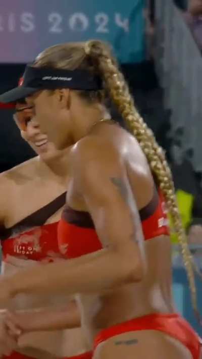 Brandie Wilkerson [gif]