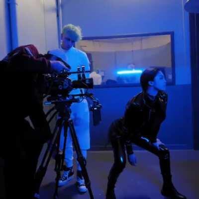 This stance is.. captivating