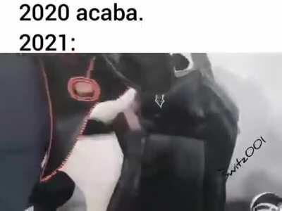 Meninas de 12 anos ficam tipo: 🥰😊😍😘😋😚☺️🤗🤩