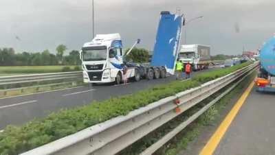 Truck accident in Italy