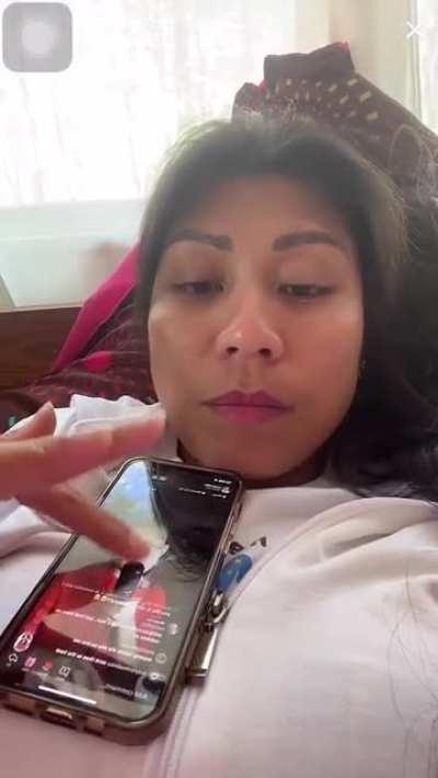 @cutiemonique83 was live showing off her beautiful hot sexy sole earlier today!!