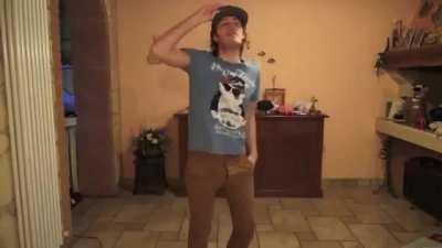 Second time trying to make Pewds see this. 19yolds help me